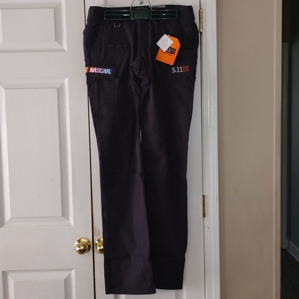 5.11 Tactical Women's Stryke Pants   Nascar logo  Sz 8 unhemmed